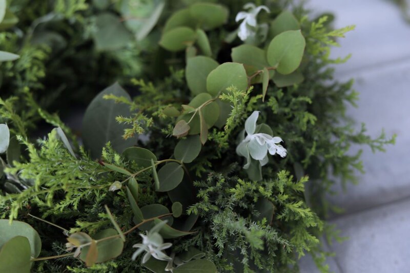 ヘリクリサムを挿す