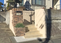 【実例拝見】高低差のある外構が劇的変身！ “古い門まわり・アプローチ”が見違えるファサードリフォーム実例