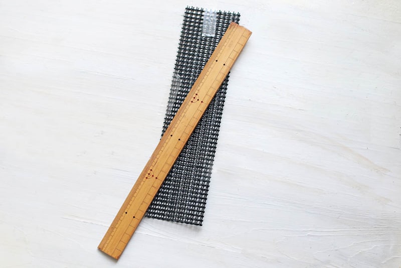 半分に折って留める