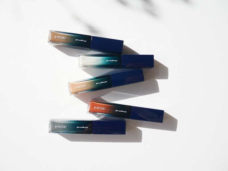 グロウ スフレ アイズ 全5色 各3,080円(税込)