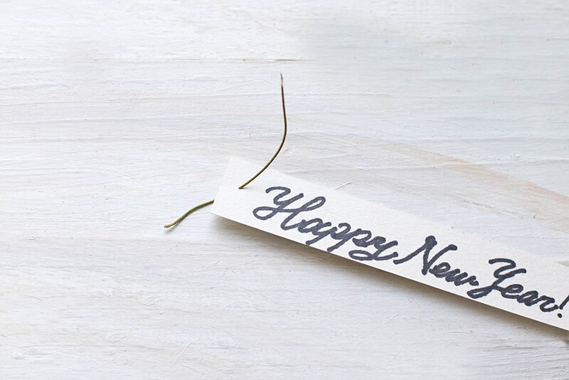 ワイヤーを通す