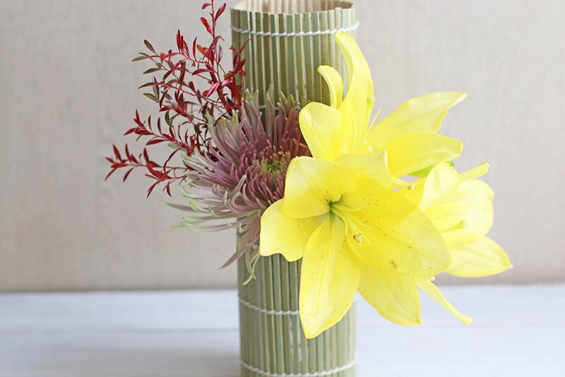 ユキヤナギを入れる