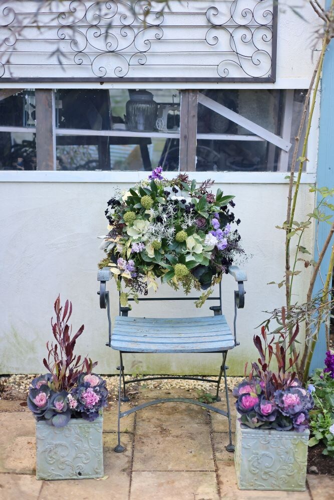 ガーデンチェアとハンギング