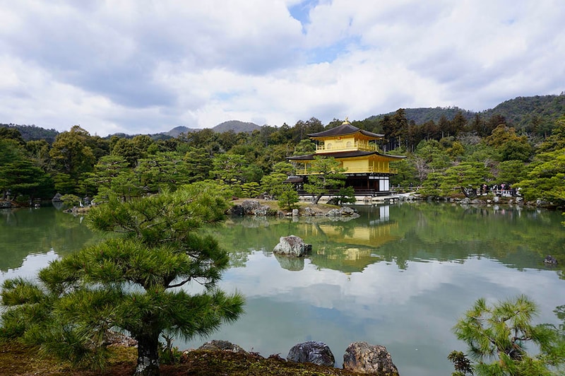 金閣寺庭園（京都）