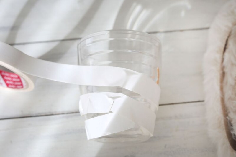 両面テープを貼る