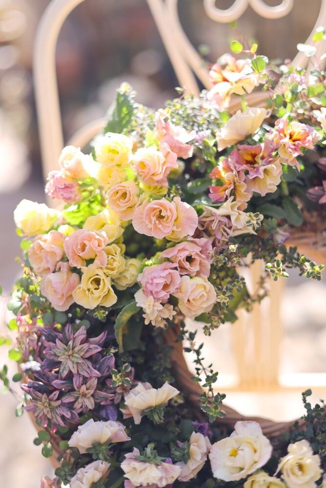 春のリース寄せ植え