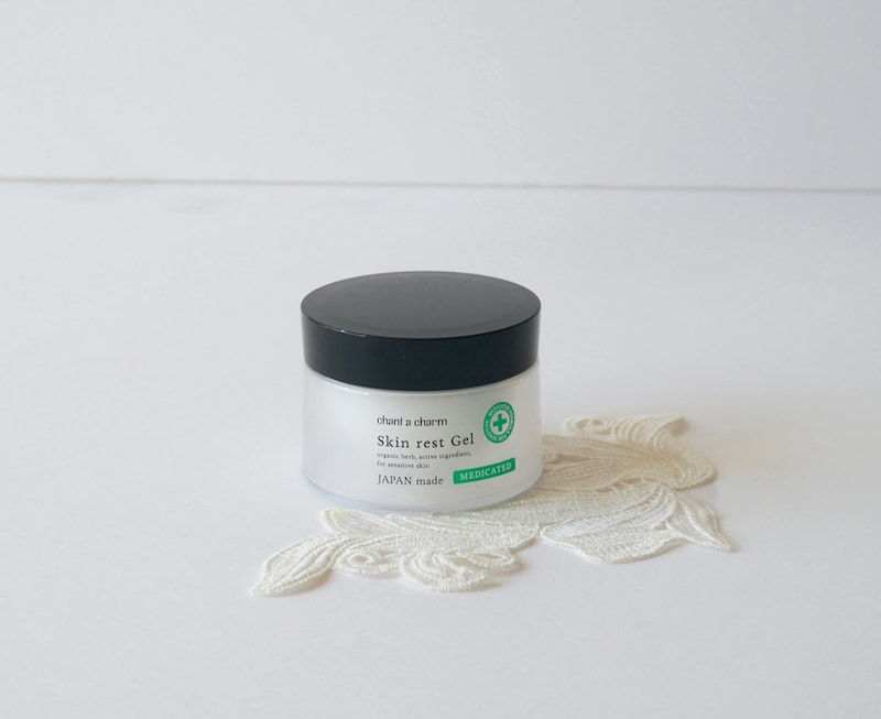 敏感になった肌を休ませ、立て直す薬用オールインワンジェル チャントアチャーム「薬用スキンレストジェル<化粧液>」(医薬部外品)