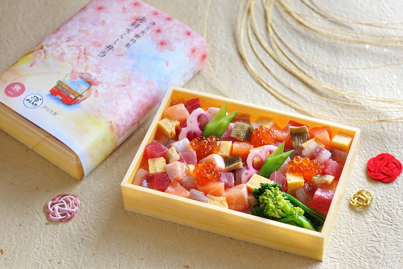 海鮮ちらし弁当は、「伊豆太郎」とコラボ
