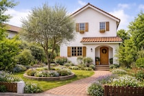 理想のシンボルツリーに出会うなら。800種類の庭木が集まる「鈴鹿市植木まつり」へ