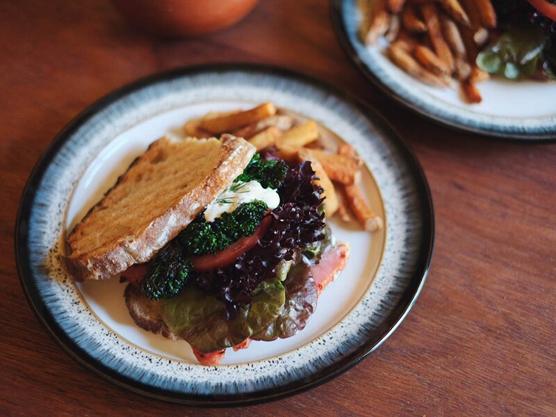 ディルディップのBLTサンド