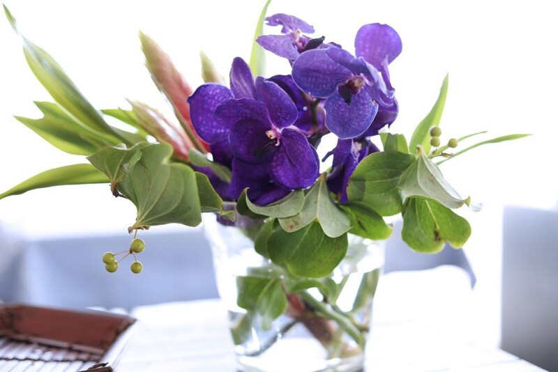 残りの花を入れる