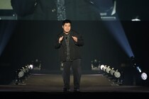 松井ケムリ（令和ロマン）、地元ガールズケイリン選手と共演「全員にファンサしました！」＜SDGs推進 TGC しずおか 2026＞