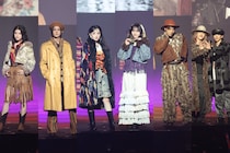 岡崎紗絵ら、エレガントなムード漂うスタイルで会場を魅了＜TGC 広島 2025＞