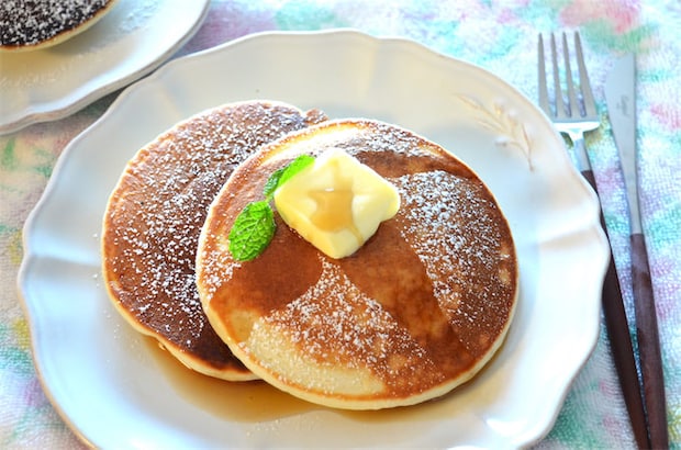 【簡単ふわふわパンケーキ】えっ、ホケミに「はんぺん」入れるって!?卵レスでも食感パーフェクト♡【紀文公式】