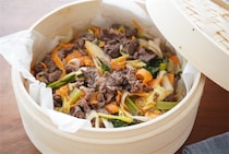 「せいろ蒸し」デビューはコレで決まり！甘辛ダレの「牛肉のチャプチェ風」作ってみた！野菜甘っ♡【農家直伝】