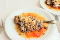 伊料理の重鎮・原田シェフが【さんまでイタリアン】フレッシュトマトのパン粉焼きに挑戦！肝ソースがキモ♡