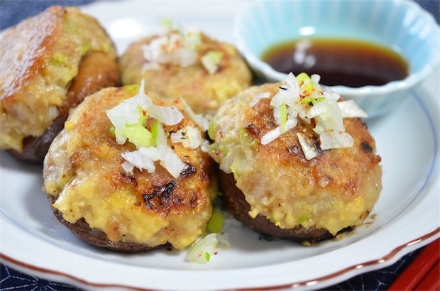 【秋はしいたけでしょ!】肉汁と旨味のハーモニー♡「農家直伝しいたけの肉詰め」は豆腐でジューシーレベルMAX