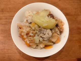 【一石二鳥】肉じゃがとご飯で「ハイブリッドな炊き込みご飯」作ってみた！煮込まずホクッ【農家直伝】