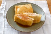 挽き肉に“おろし”を和えた肉ダネはふわふわ♡お揚げに詰めて「あんかけ鶏大根蒸し」作ろう！痩せる系