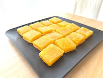 【韓国発】ほぼ“みかん果汁だけ”のシンプルお菓子作ろう！もちっと食感で爽やかジューシーなお味♡