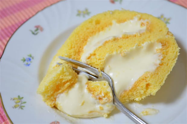 異次元のトロトロ感♡「飲めるロールケーキ」作ってみた!生地&クリームに米粉インでふっわふわ【農家直伝】