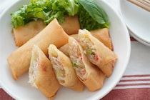 【神コスパ＆手間パ】春巻きの具は「カニカマ・長ねぎ・もやし」でオールOK！シャキとろ食感で旨味天国♪