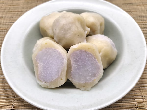 【絶品!郷土メシ】福岡・八女の「芋まんじゅう」作ってみた!芋は芋でも里芋!?粉で包んで茹でるだけ