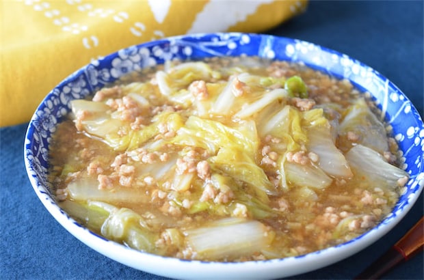 【中華じゃないマーボー!?】和風だしで味をキメる「白菜マーボー」作ってみた!あったかトロンでホっとする♡