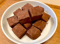 【生クリームなしで濃厚生チョコ♡】秘密は「卵黄」と「牛乳」にあり！ラムレーズンでオトナ味ふわん♪