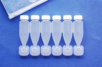 【セリア】化粧水や乳液、洗顔フォーム…の小分けに♪旅支度に大活躍な「詰め替えチューブボトル」をお試し！