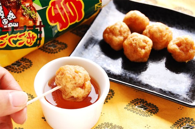 【たこ焼きスナックで明石焼きの作り方】ん、何言ってんだ!?潰して混ぜて焼いたら汁つけて…食べてみた