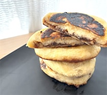 【超バニラで韓国おやつ】スーパーカップで屋台の味「ホットク」作ろう♪黒糖くるみ餡ぎっしり！香ばしい♡