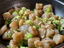 【リュウジの痩せ飯】ネギとこんにゃくだけで超絶うんまい♡「やけくそ痩せこんにゃく」作ろう！味しみしみ～