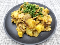 【え、コレがポテサラなの!?】イタリアンの桝谷シェフは「焼きポテサラ」がお好き♡温かいけど…ポテサラ!?