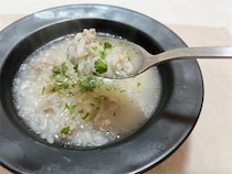 【心身ほぐれるご自愛飯】パン・ウェイさんの「ひき肉雑炊」炊こう！豚肉の旨味溶け出す優しいスープなの