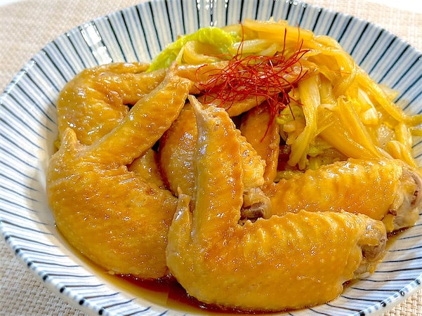【白菜×鶏手羽】短時間でトロットロ♡「白菜と鶏手羽の煮物」作ってみた!ほぼ野菜の水分だけで煮るのが農家流♡