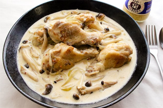 【鶏手羽で極上洋食】マスタードの酸味と玉ねぎの旨味が絡む~♪「鶏手羽元とキノコのクリーム煮」作ってみた!