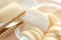 【熟成の7日間】袋に入れてじっと待つ♡大根1本と家にある調味料で出来る「自家製たくあん」作ってみた