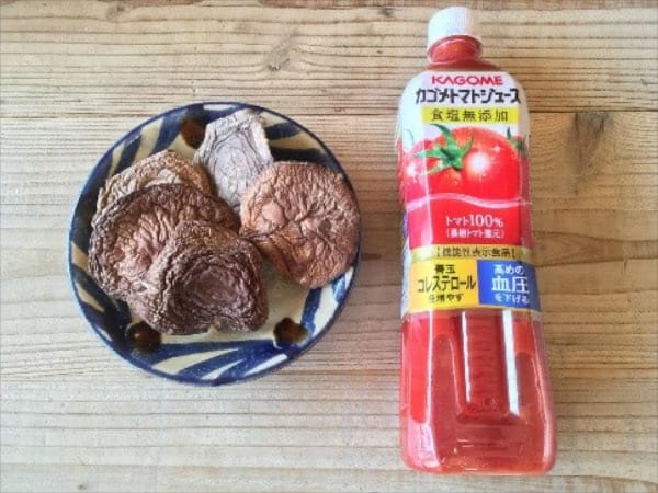【料理の裏ワザ】干し椎茸を水で戻さない方がいい?イタリアンにするなら「トマトジュース」なんです!
