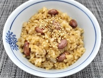 【絶品！郷土メシ】茶色い赤飯とはこれいかに!?長岡名物「醤油おこわ」作ってみた！金時豆でホクホクもちもち