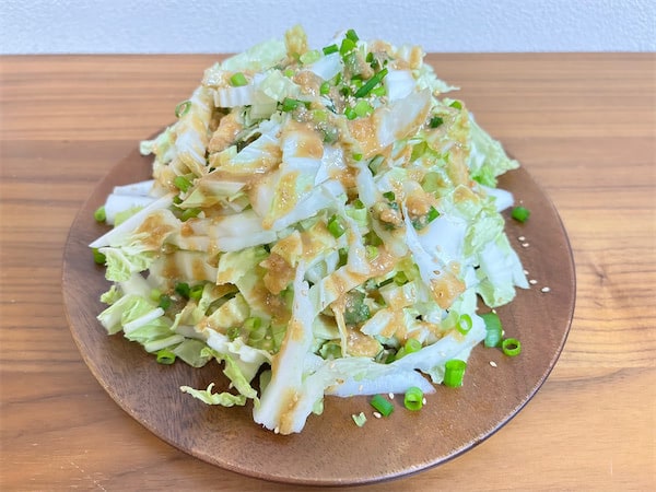 【白菜はぜひ生で!】1/4カットが一瞬で消える「居酒屋風サラダ」作ってみた!にんにく&味噌のやみつきパンチ!!