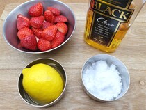 【ニッカ公式アレンジ】たっぷりイチゴとレモンで「いちごの漬け込みウイスキー」作ろう！ソーダ割り最高♪