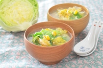 【レタスの新定番】冬は断然スープがいい！コーンと卵入り「中華風スープ」作ってみた♪これはホッとする♡