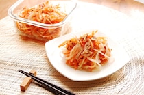 【加熱不要のおてがる副菜】彩り華やか「ツナとにんじんのラペ」は超簡単♪シャキシャキ爽やかでコクもある♡