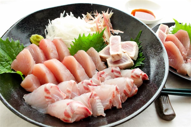 【初心者でも刺身マスターに】基本の切り方・盛りつけ方を学んで「刺身盛り合わせ」に挑戦!大事なのは高低差!?