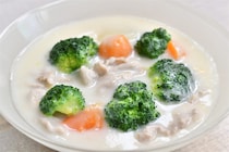 【ひと手間で激変】ブロッコリーをシチューに入れるなら…別茹で！食感と彩りが劇的ランクアップ♪【青髪のテツ】