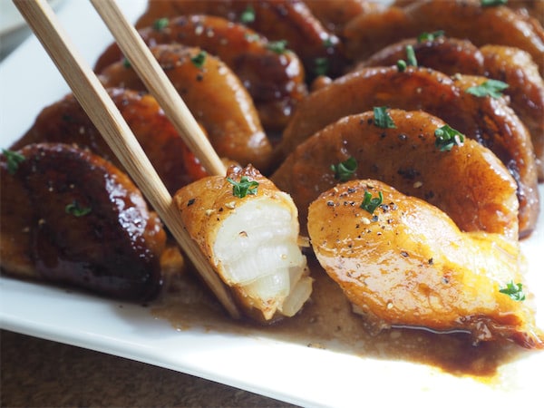 【照りっ照りの中から旨味ジュワ～】新玉ねぎの甘み炸裂「肉巻き」作ってみた！甘酸っぱ辛くてもう最強♪