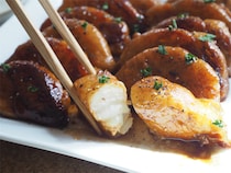 【照りっ照りの中から旨味ジュワ～】新玉ねぎの甘み炸裂「肉巻き」作ってみた！甘酸っぱ辛くてもう最強♪