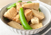【水煮でも旨い】春っぽさ味わいたいので「たけのこと厚揚げのほっこり煮」作ってみた！だしの香りたまんない♪