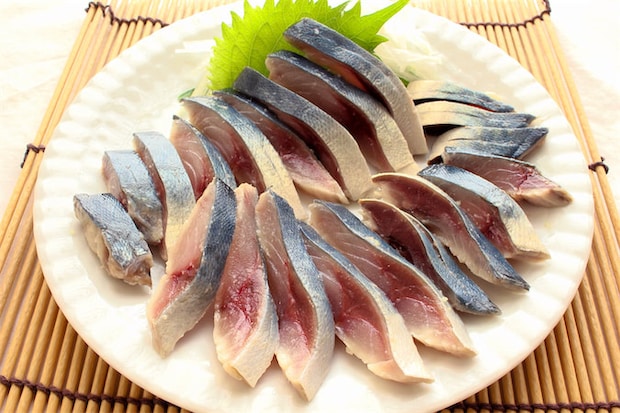 【安全に手作りできる！】刺身用のサバで「しめサバ」作ってみた！なめらかで芳醇な味わい♡【料理家直伝】